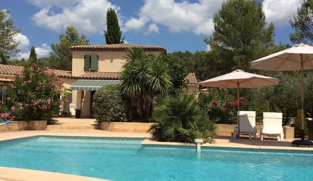 Provençal villa of 140 m² with private pool