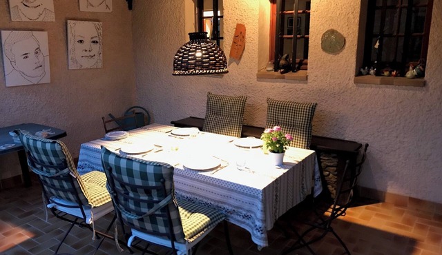 Provencal villa with pool and large garden, ideal for families