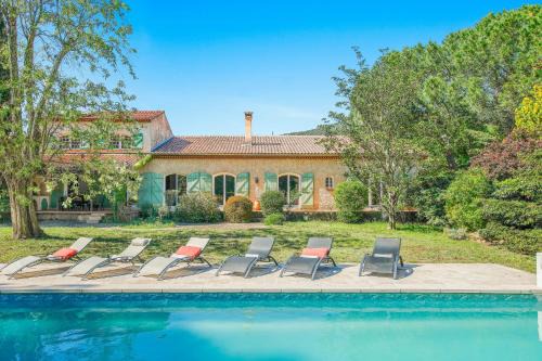 Provencal Villa With Pool In Collobrières