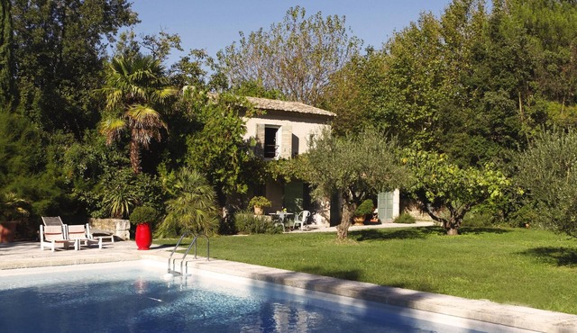 Provence Alpilles in Eygalières Small authentic Mas for 2 people