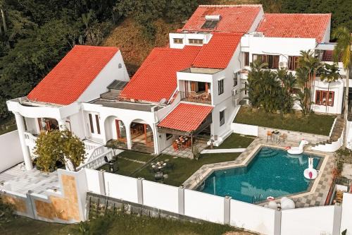 Provence Chateau Retreat 40 Pax Pool Villa Bangsar by Verano