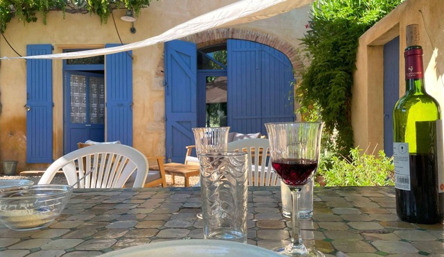 Provence Le Mas des Lavandes - unit Jujubier with pool, in the middle of nature