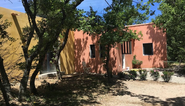 Provence, Luberon: house near Joucas and Gordes.