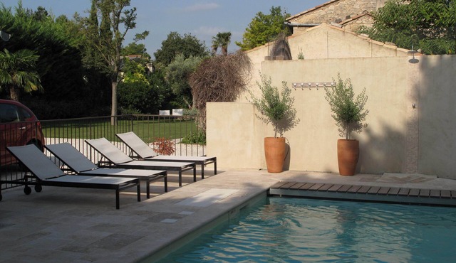 Provence Mas luxury quiet heated swimming pool air conditioning beautiful garden