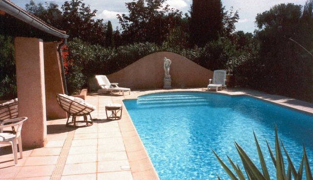 Provence-Style Villa With Private Pool And Tennis