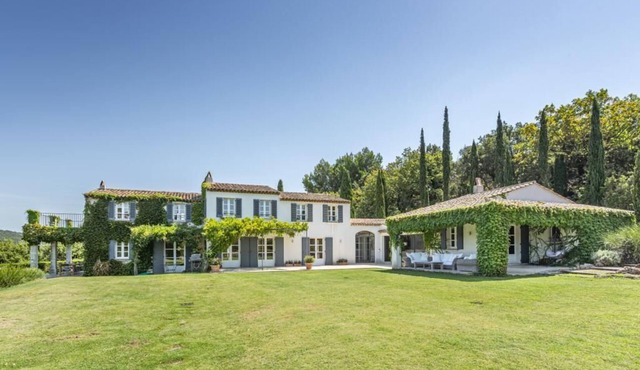 Provencial villa in the countryside not far from the beach