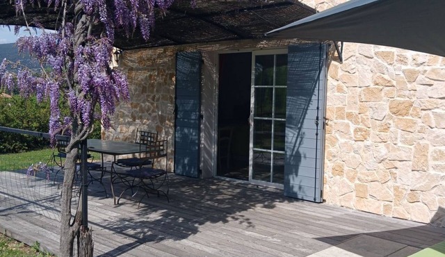 Provenzalisches Ferienhaus mit Charme auf dem Land mit Pool by Interhome