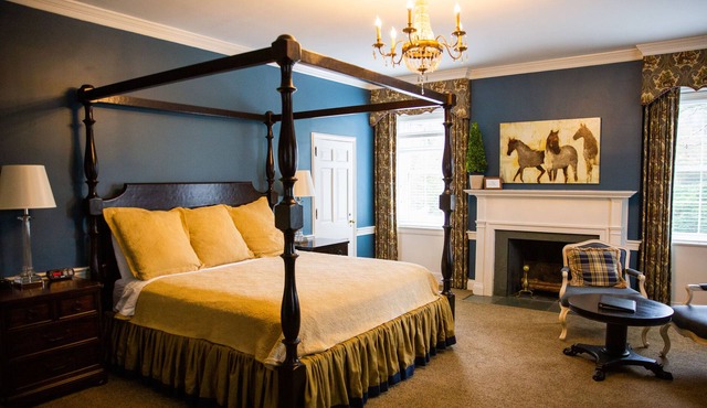 Providence Manor House Bed & Breakfast