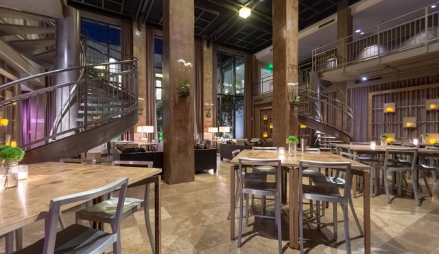 Proximity Hotel