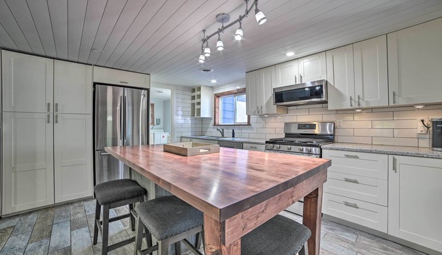 Prudenville Retreat w/Yard ~ 1 Mi to Lake!