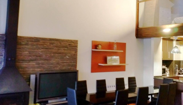 PRULLANS I - Three Bedroom Apartment, Sleeps 9