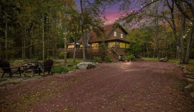 Prvt+KingBd+Foliage+LakeHarmony+HotTub+Ski+FirePit