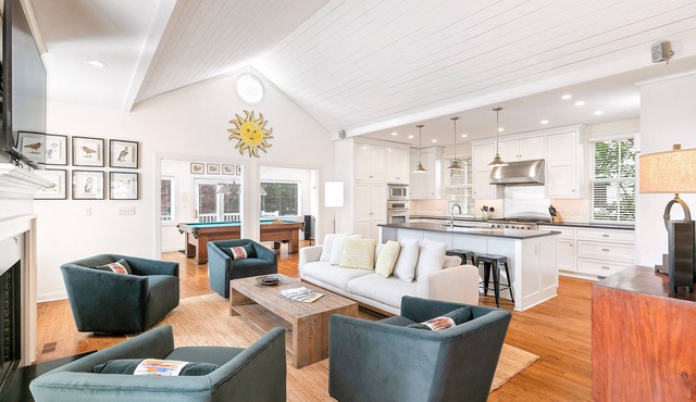 Pryor-Haynes House | 4 Bed, 4.5 Bath