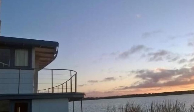 PS Federal romantic retreat