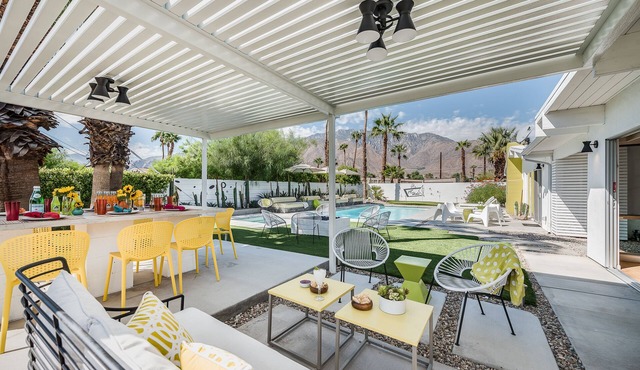 PS Groovy: Mad Men Style Meets The Groovy Life