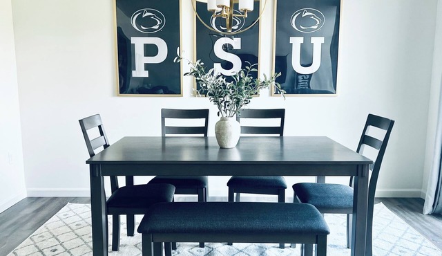 PSU 1 King-2 Queens-5 TV's-Game Rm-3.5M to PSU-Shuttle for Game Day