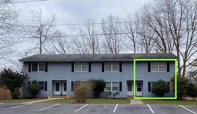 PSU 2br/2ba Townhome w Parking Near Campus & Stadium