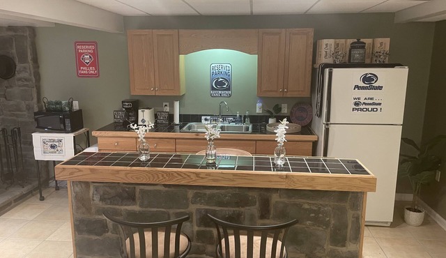 PSU Suite - 4 miles from campus