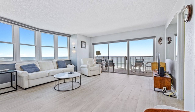 PT501 Ponce de Leon Towers ~ Beachfront Condo