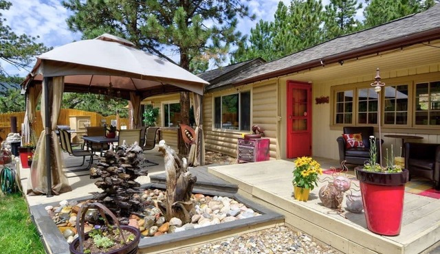 Pub - Hot Tub - Fire Pit