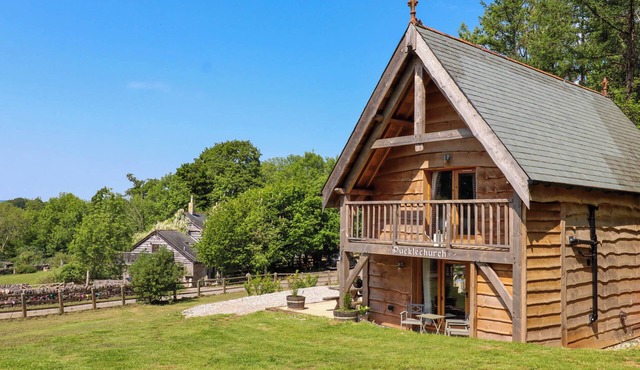 PUCKLECHURCH, family friendly, with open fire in Kingsteignton