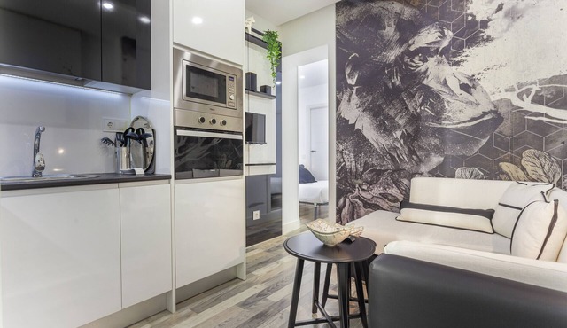 Puerta de America II apartment in Madrid