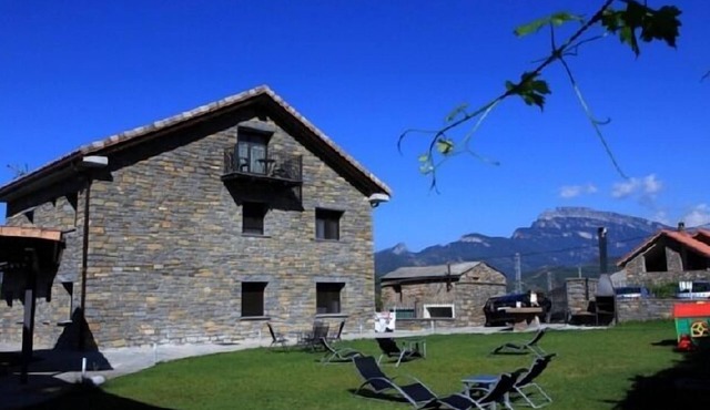 Puerta de Ordesa Apartamentos for 2 people
