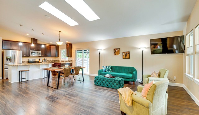 Puget Sound Single-Level Gem w/Outdoor Fun!