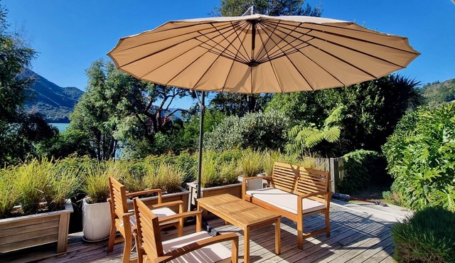 Pukenui Paradise - Havelock Holiday Home