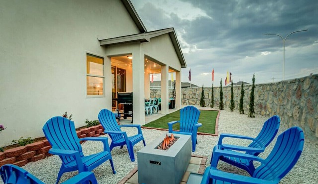 Pulsar · Brand New Comfortable 4/3.5 Home Near Parks