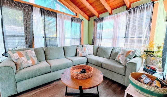 Pumba's Place - FUN, Lake, Pool- NO Cleaning fees!