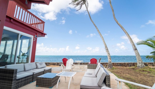 Punaluu Paradise Beach House "real ocean front"