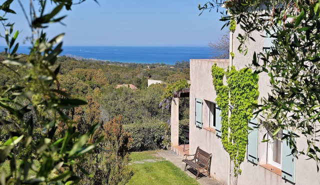 Punta della Guardia Estate, Villa with sea view in a nature reserve, beaches 1.5 Km away