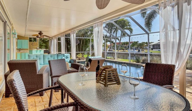 Punta Gorda Isles 3 Bedroom Private Pool+Spa Home on Canal