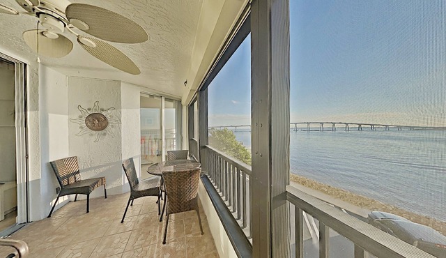 Punta Rassa #202 PICTURESQUE WATERFRONT 2 BED CONDO MINUTES FROM SANIBEL