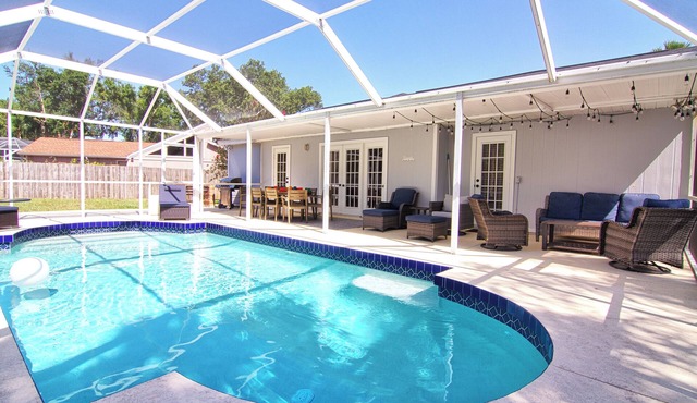 Pup-approved Winter Escape - Sunshine, Comfort, Beaches & Fun await!