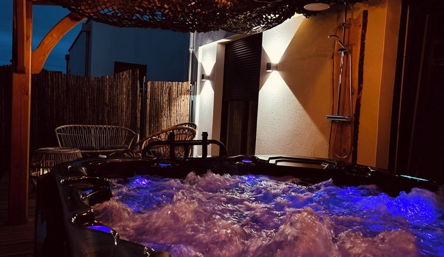 Pura Vida Spa - Gîte 4 Couchages Avec spa Privatif - Équipement Bébé sur Demande