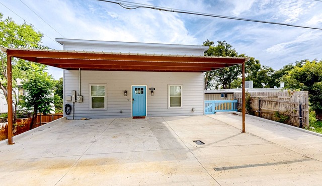 Pura Vida Texoma, Unit A | House in Gordonville