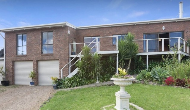 Pure Holiday Bay Views