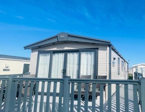 Pure-Living West Sands Sunshine and Sea View - 3 Bedroom lodge at SEAL BAY