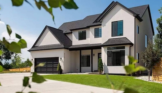 Pure Lux W Private Pool/Spa & Game Center!