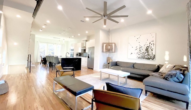 Pure Luxury Down Feather Bedding 2700 Sqft w a Stunning Downtown View