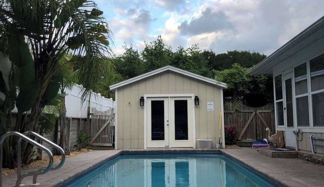 Pure Relaxation: heated pool, beach, cabana & more