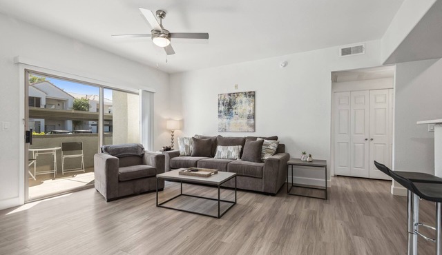 Pure Suites Furnished 2 Bed Glendale Gym Pool