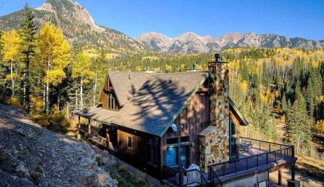 Purgatory Cabin with Views and Hot Tub