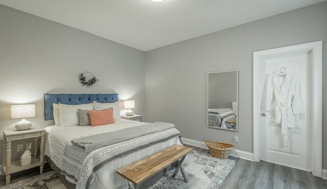 Purple Aster - a PMI Scenic City Vacation Rental