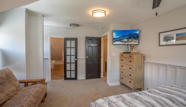 Purple Mountain Bed & Breakfast & Spa