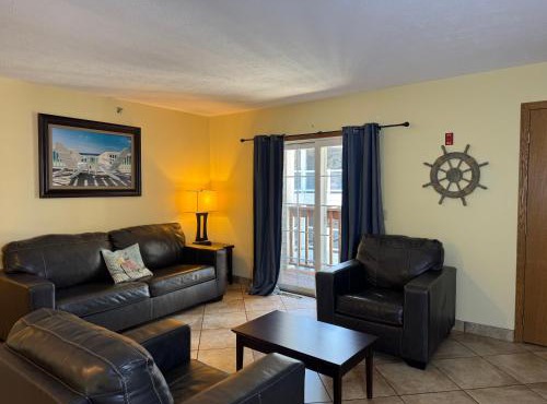 Put-in-Bay Poolview Condo #5