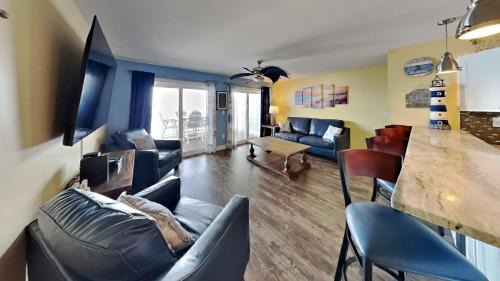 Put-in-Bay Waterfront Condo #104