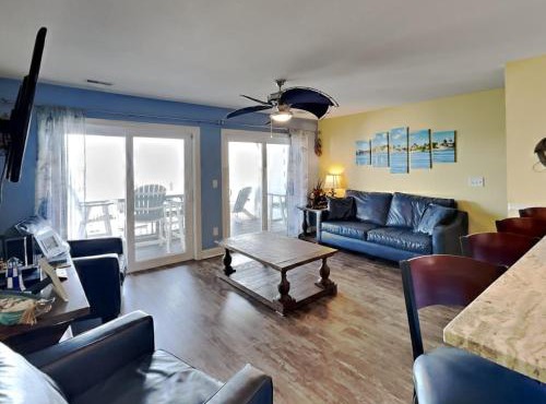 Put-in-Bay Waterfront Condo #206
